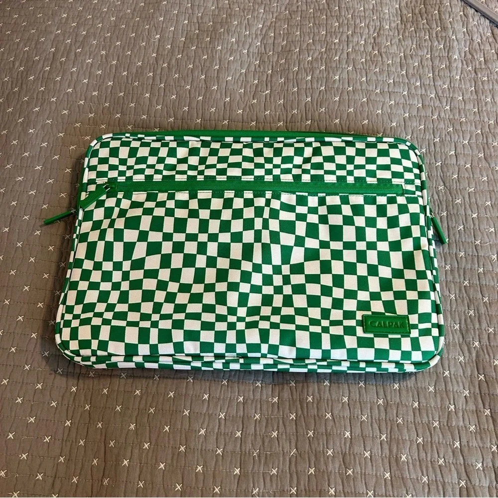 Calpak Green and White Checkered Laptop Sleeve - Like New!